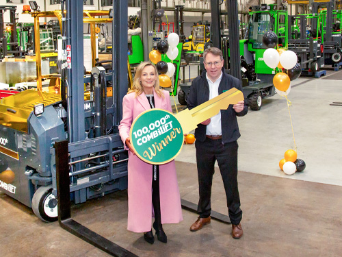 combilifts 100000 forklift featured 01