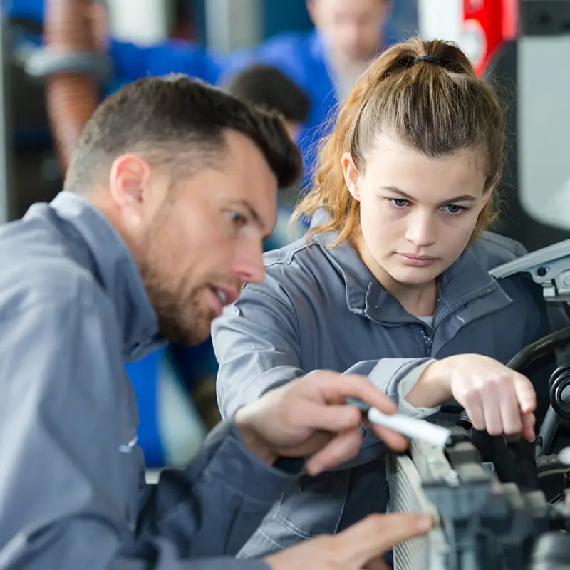 Lift Truck LPG Fuel Systems (Operating Safely)